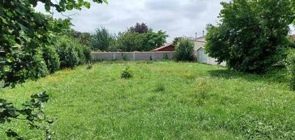 Terrain seul à Rochefort en Charente-Maritime (17) de 900 m² à vendre au prix de 188900€