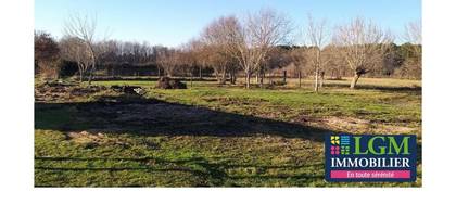 Terrain seul à Bussac-Forêt en Charente-Maritime (17) de 940 m² à vendre au prix de 31700€