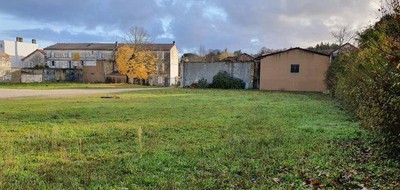 Terrain seul à La Couronne en Charente (16) de 2732 m² à vendre au prix de 176000€