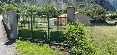 Terrain seul à Tarascon-sur-Ariège en Ariège (09) de 3370 m² à vendre au prix de 95000€ - 1