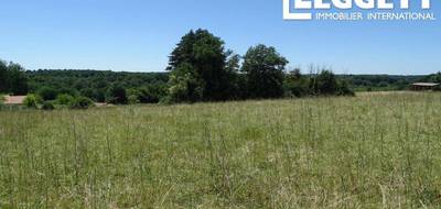 Terrain seul à Limeyrat en Dordogne (24) de 8647 m² à vendre au prix de 43000€ - 2