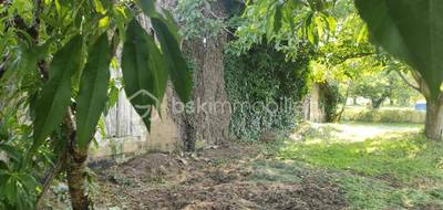 Terrain seul à Montpon-Ménestérol en Dordogne (24) de 2371 m² à vendre au prix de 30000€ - 3