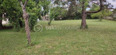 Terrain seul à Nieuil en Charente (16) de 1028 m² à vendre au prix de 12950€ - 1