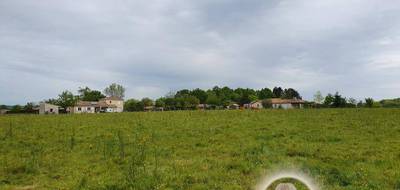 Terrain seul à Écuras en Charente (16) de 4240 m² à vendre au prix de 33000€ - 4