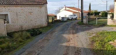 Terrain seul à Saint-Savinien en Charente-Maritime (17) de 1298 m² à vendre au prix de 33590€ - 4