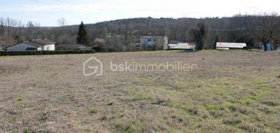 Terrain seul à Paussac-et-Saint-Vivien en Dordogne (24) de 5693 m² à vendre au prix de 43000€ - 2