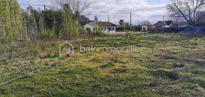 Terrain seul à Lesperon en Landes (40) de 2372 m² à vendre au prix de 155000€ - 1