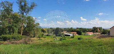 Terrain seul à Montpensier en Puy-de-Dôme (63) de 1627 m² à vendre au prix de 62000€ - 1