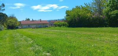 Terrain seul à Saint-Bonnet-près-Riom en Puy-de-Dôme (63) de 983 m² à vendre au prix de 0€ - 1