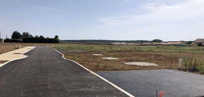 Terrain seul à Roullet-Saint-Estèphe en Charente (16) de 780 m² à vendre au prix de 43000€