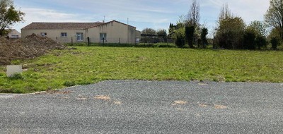 Terrain seul à Saintes en Charente-Maritime (17) de 680 m² à vendre au prix de 68000€