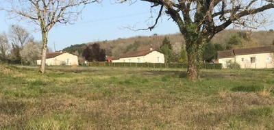 Terrain seul à Paussac-et-Saint-Vivien en Dordogne (24) de 3167 m² à vendre au prix de 28000€