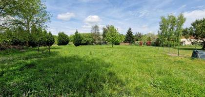 Terrain seul à Tonnay-Charente en Charente-Maritime (17) de 2245 m² à vendre au prix de 162000€ - 1