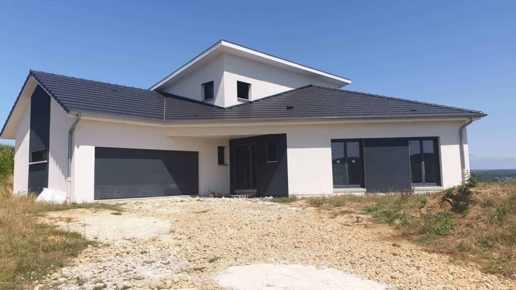 maison contemporaine avec garage dans le 08, par Design Habitat