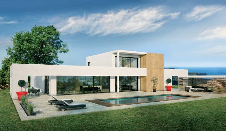 maison cubique avec grandes baies vitrées et piscine en Ariège, par Demeures d'Occitanie