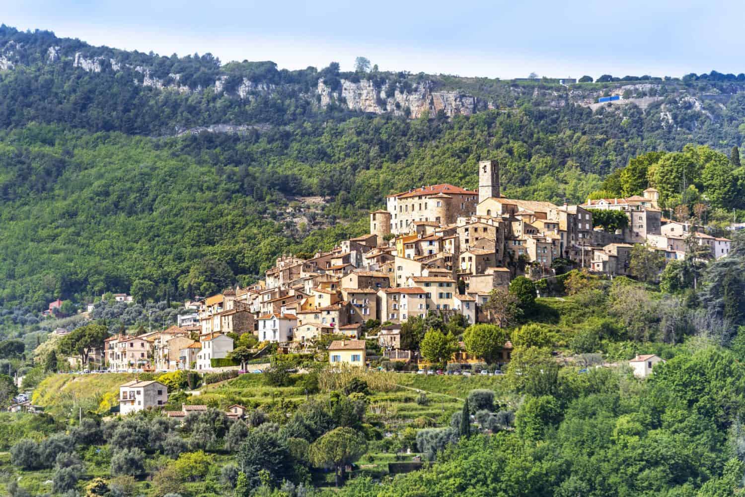 Image du post Acheter un terrain dans les Alpes-Maritimes (06), entre mer et montagne