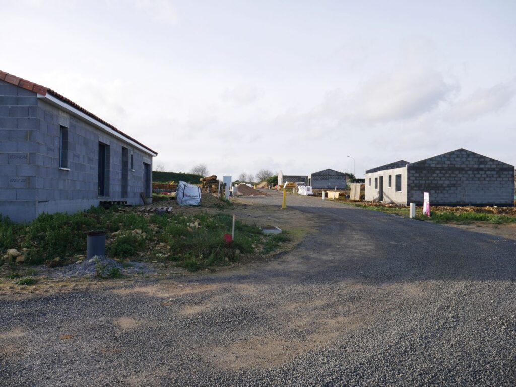 constructions dans le nouveau lotissement « l’Impasse des Oiseaux », à Jaunay-Marigny (86)