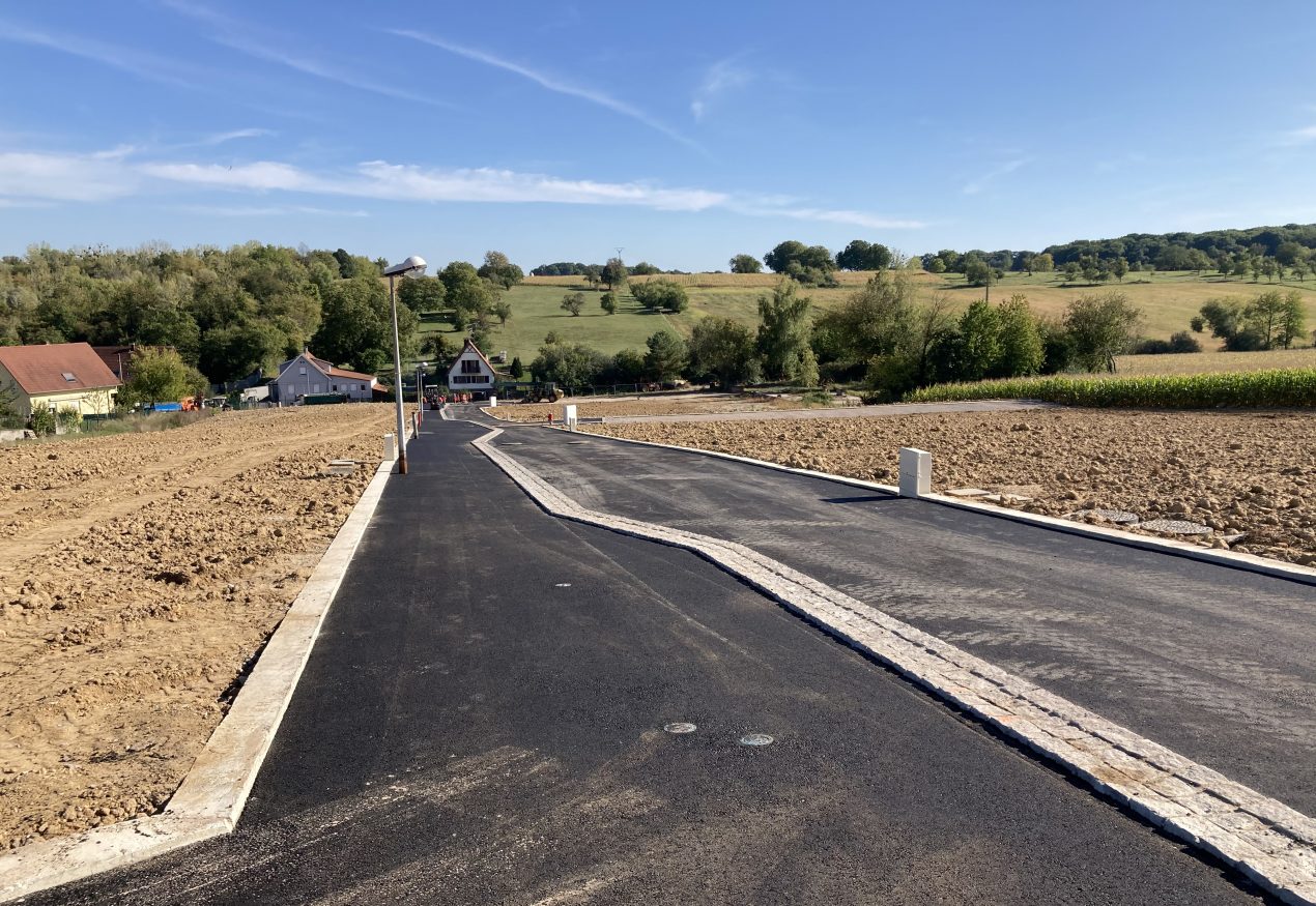 vue sur le lotissement &laquo;&nbsp;Le Belv&eacute;d&egrave;re&nbsp;&raquo;, &agrave; Merkwiller-Pechelbronn (67)