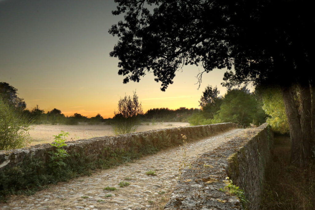 vue sur un pont de la ville de Vineuil, dans le Loir-et-Cher (41)