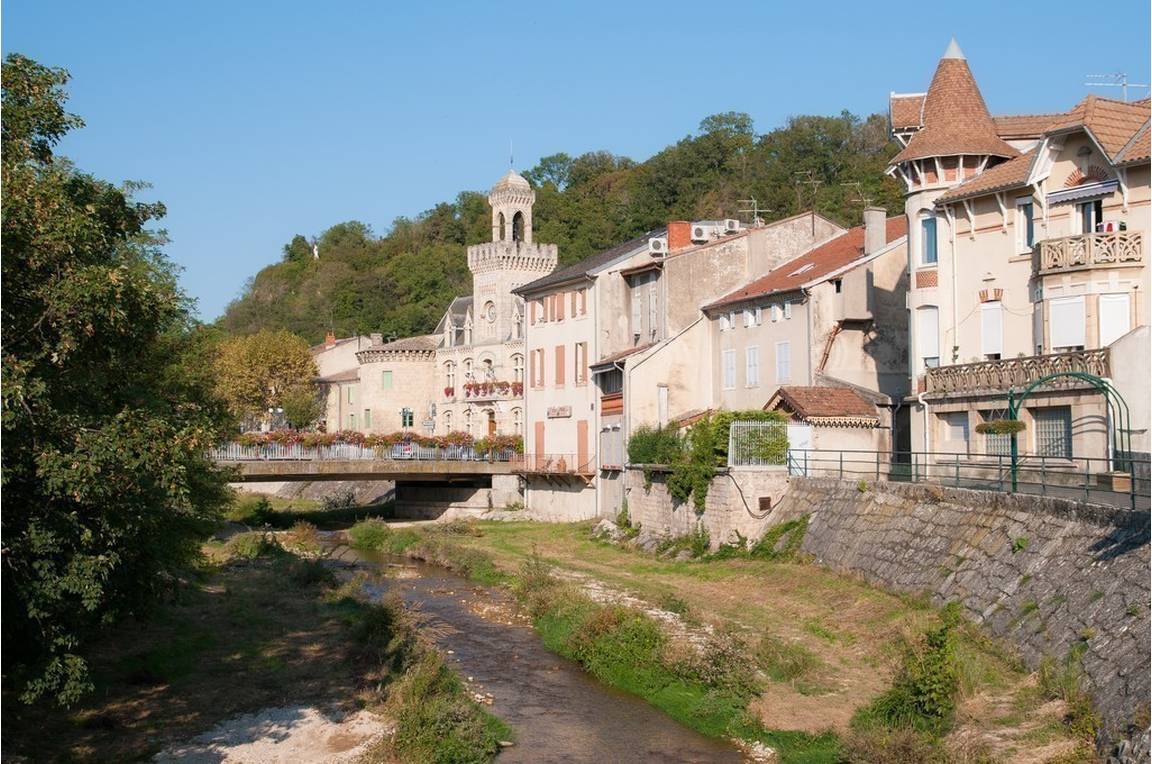 vue sur la commune de Chabeuil, dans la Drôme (26)