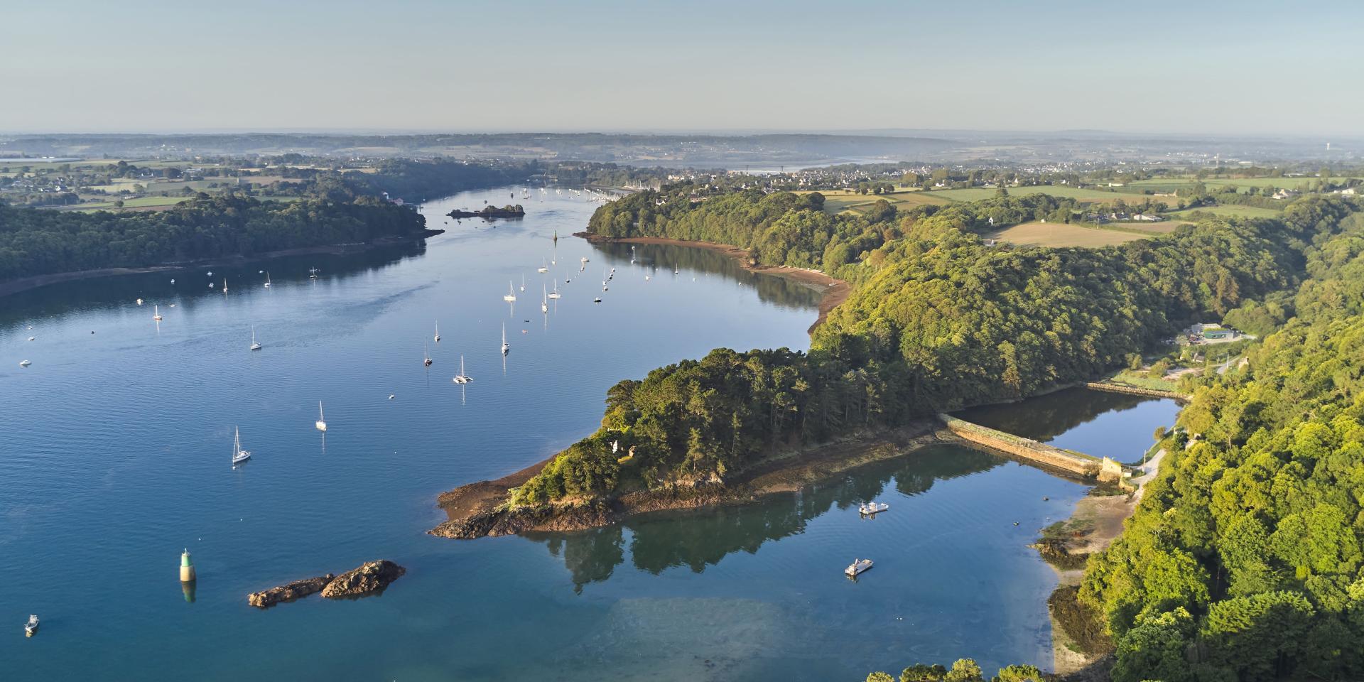 vue sur l'environnement de la presqu'&icirc;le de L&eacute;zardrieux, dans les C&ocirc;tes-d'Armor (22)