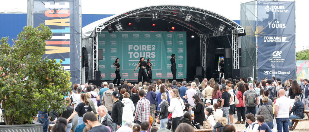 scène à la Foire de Tours