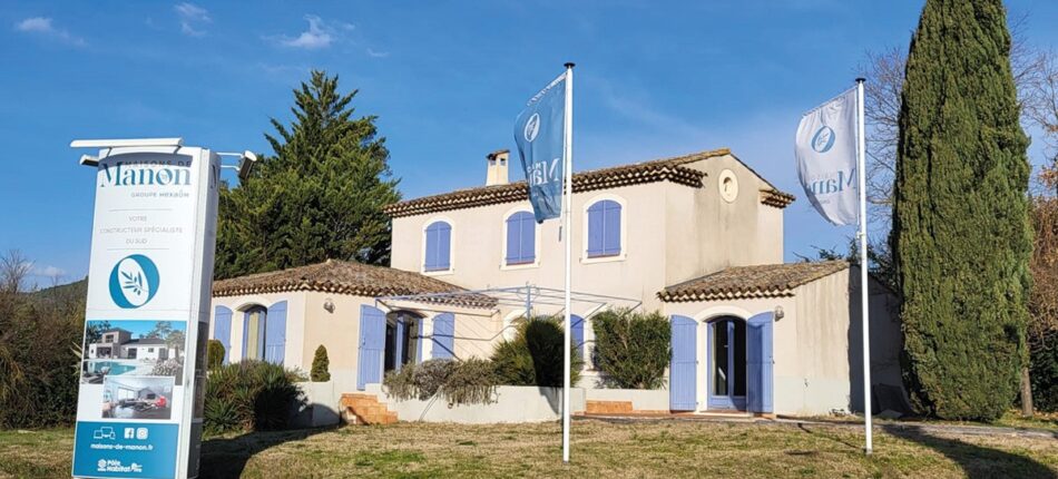 vue sur la villa expo du constructeur Maisons de Manon, à Brignoles (83)