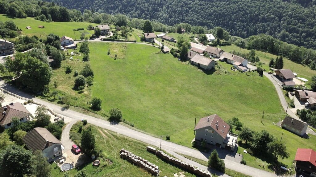 vue sur le lotissement « Le Clos des Forges », à Morbier (39)