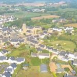 vue aérienne de la commune de Pleumeur-Gautier, dans les Côtes-d'Armor (22)
